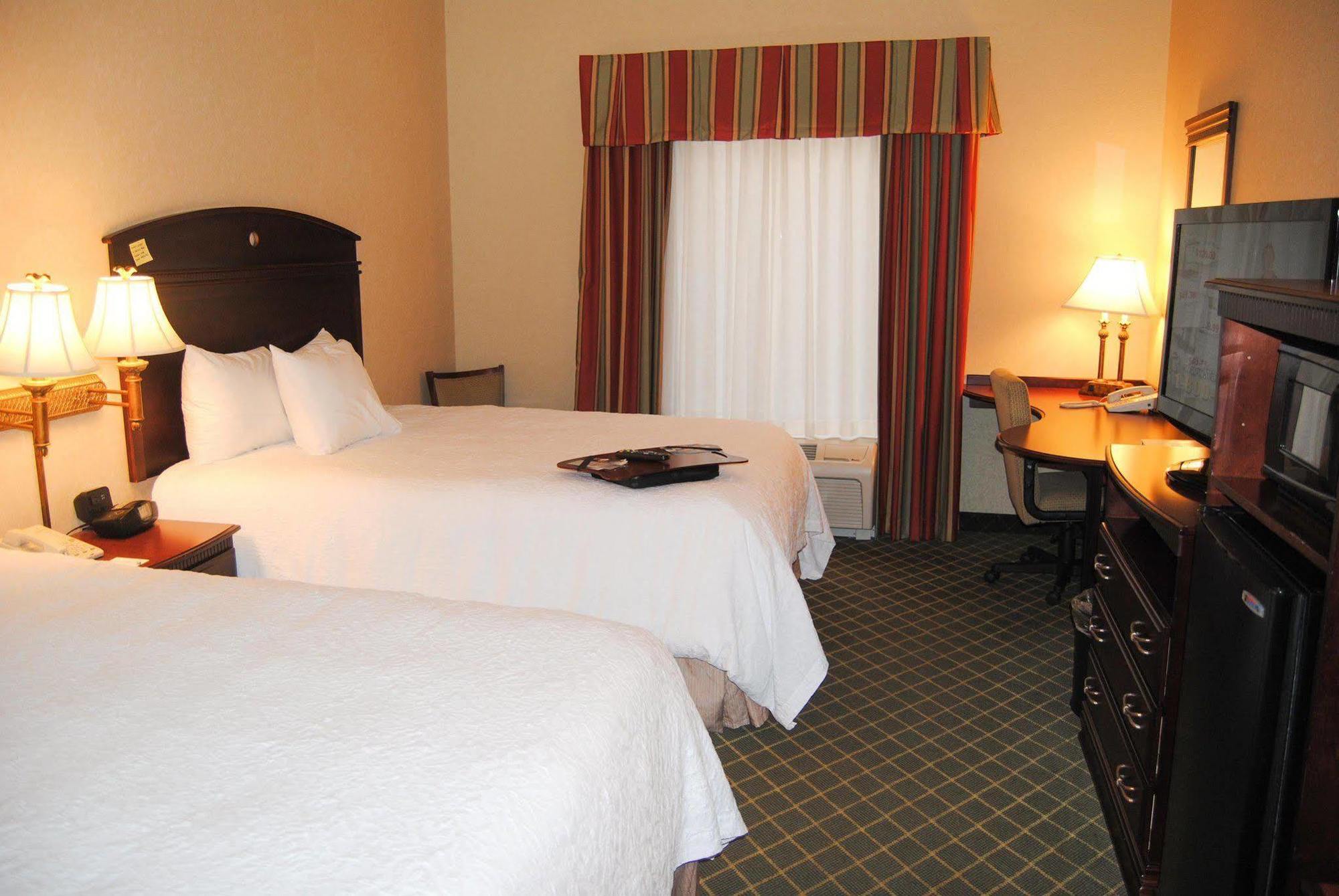 Hampton Inn Cambridge Extérieur photo
